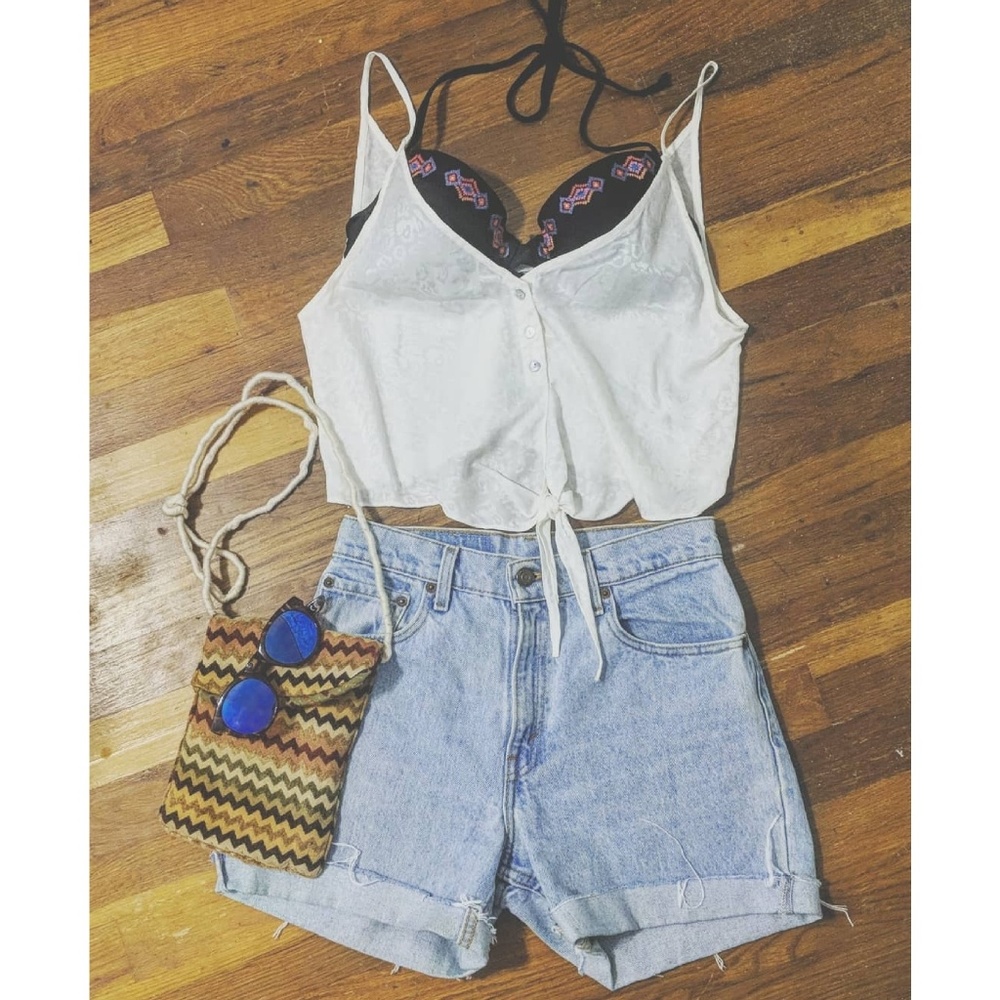 SOLD!!! Vintage Levi's - High-waisted Denim 550